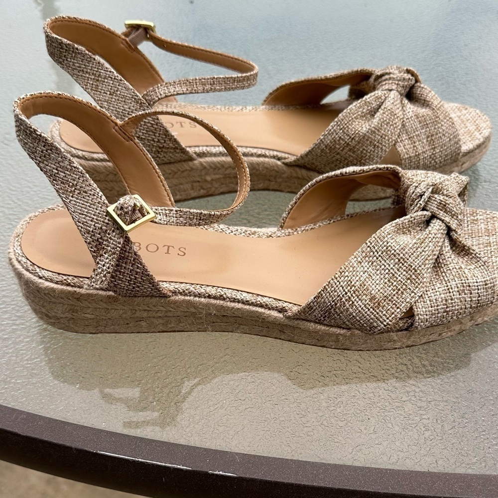 TALBOTS Pamela Knot Linen EspadrilleSandals Size 9 Beige Wedge